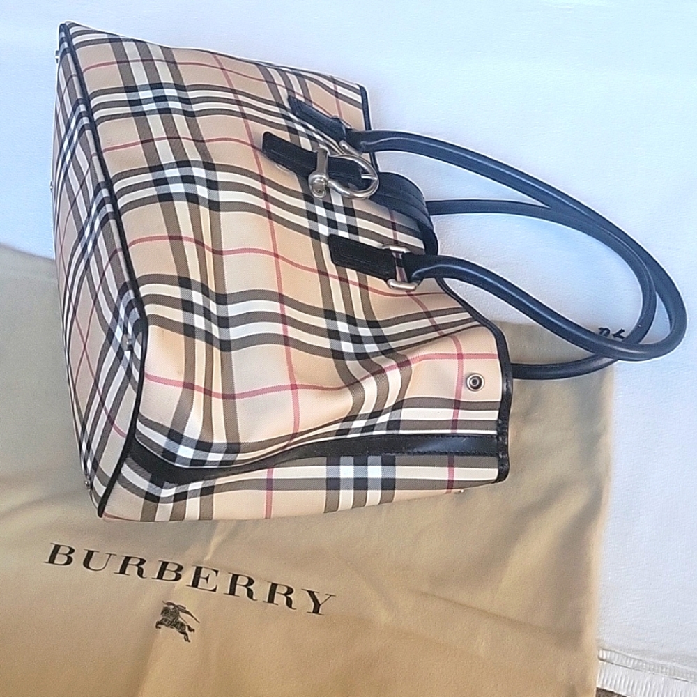 Burberry Supernova Check Large Tote - Picture 5 of 6